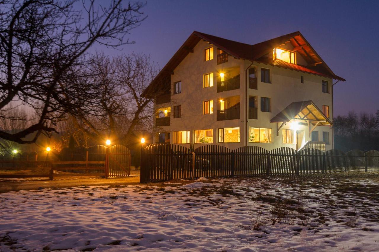 Pensiunea Aron 2 Bran  Bagian luar foto